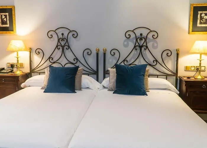Hotel Alabardero