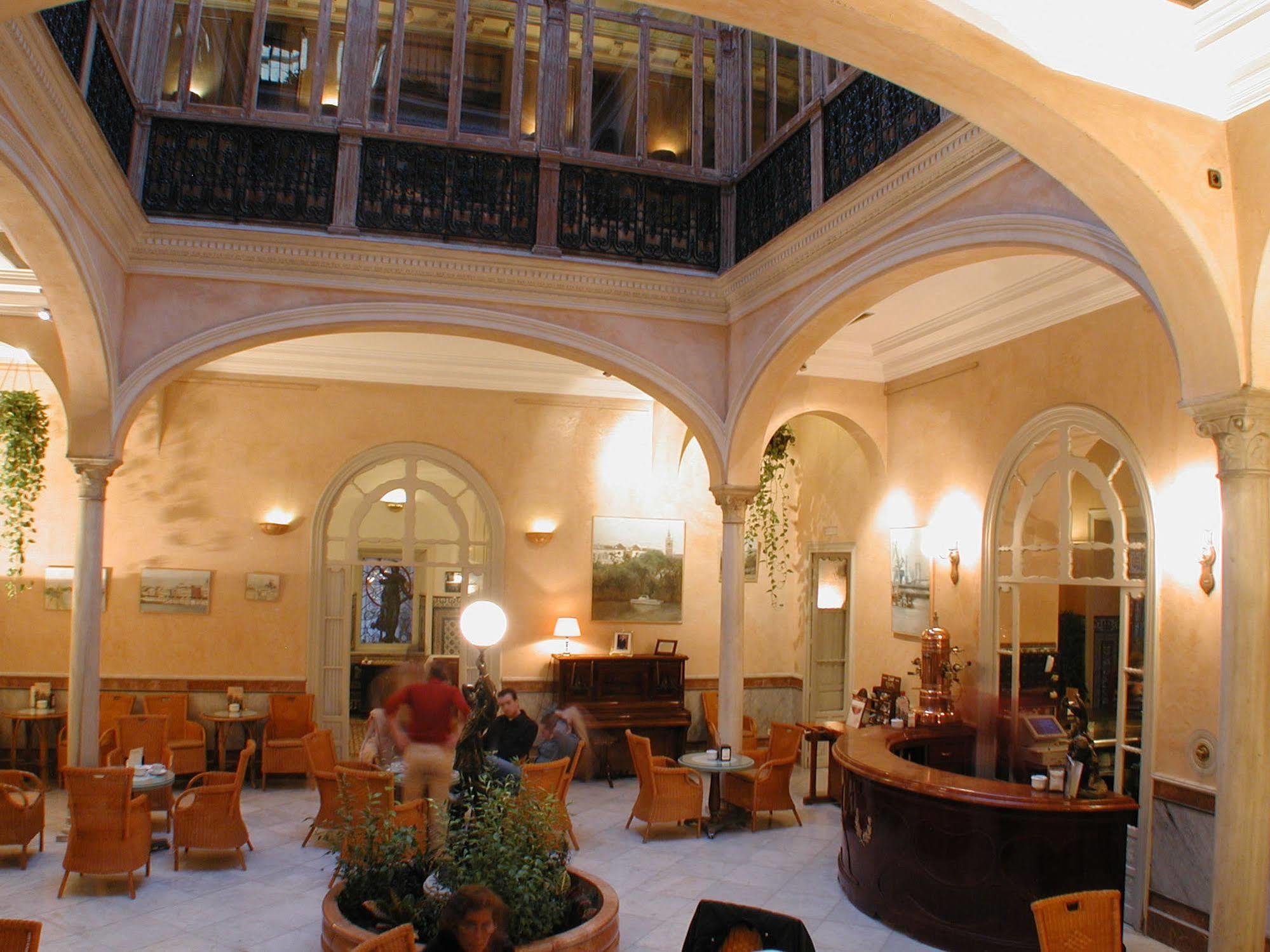 Alabardero 4* Seville